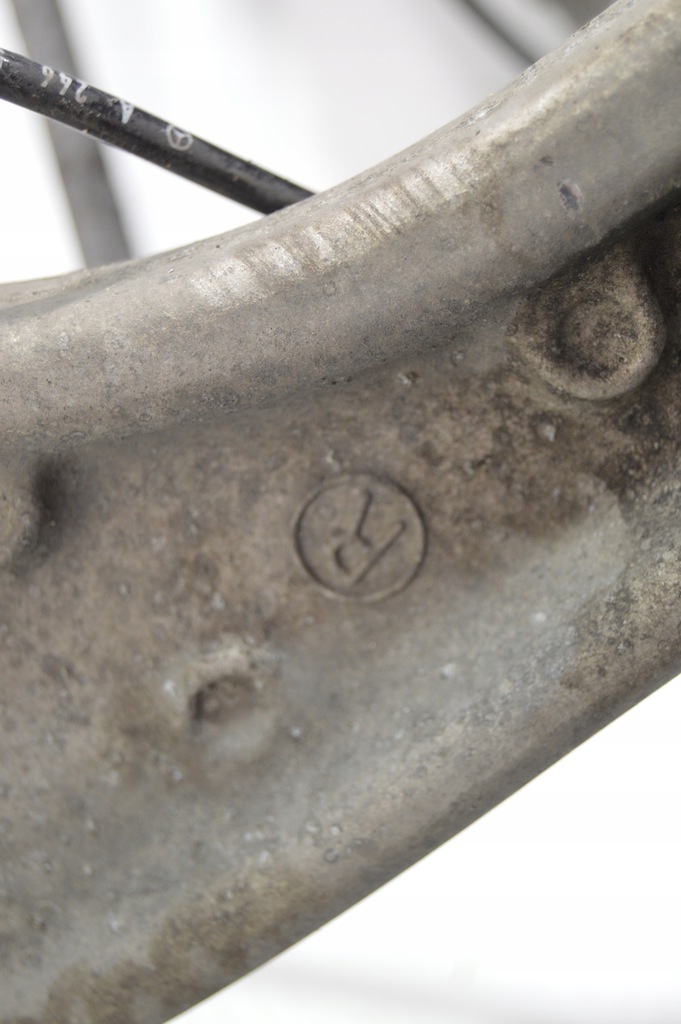 фото №9, Поворотный кулак рычаг правый перед mercedes cla 117 амортизатор