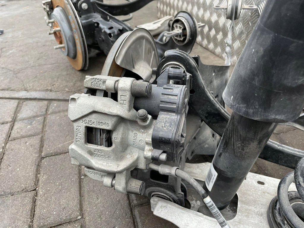 фото №5, Ford escape mk4 поворотный кулак задняя правая 20-