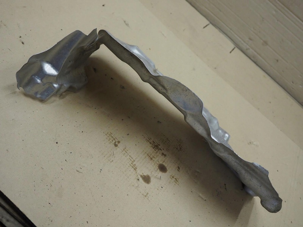 фото №8, Защита тепловая редуктор bmw 2 f46 688218301