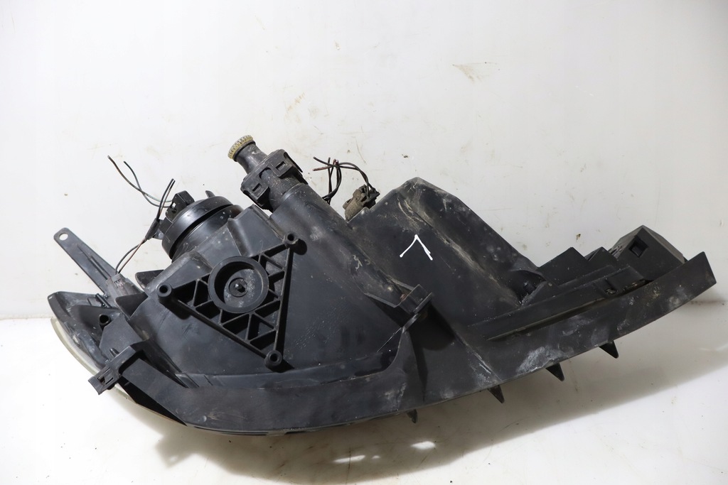 фото №2, Лампа левая передняя mazda 3 i