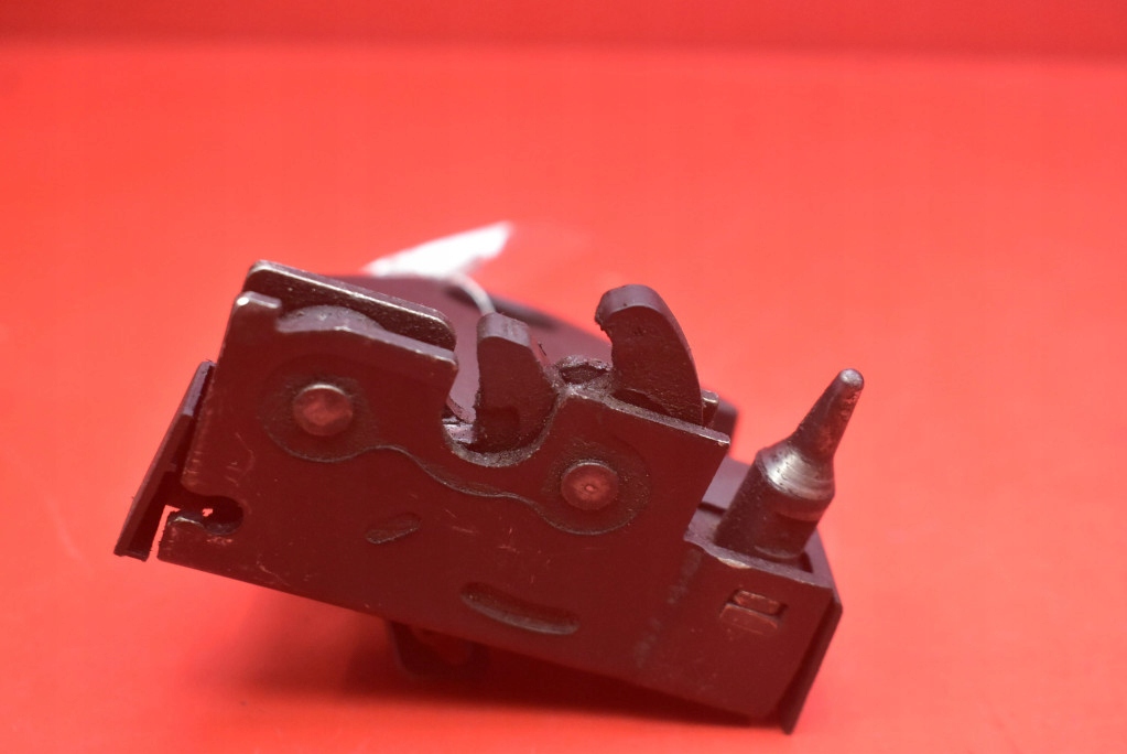 фото №2, Замок крышки задняя багажника lewego створки 8200282303 renault trafic 2 ii