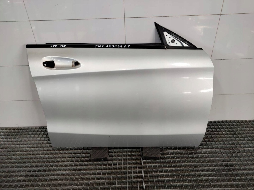 фото №1, Двері праве правий перед c761 761 mercedes cla w117 c117