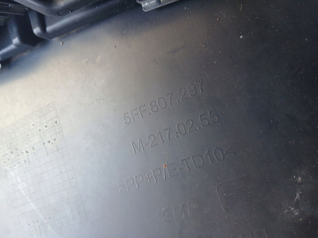 фото №7, Молдинг бампера накладка решётка cupra formentor 5ff807568c