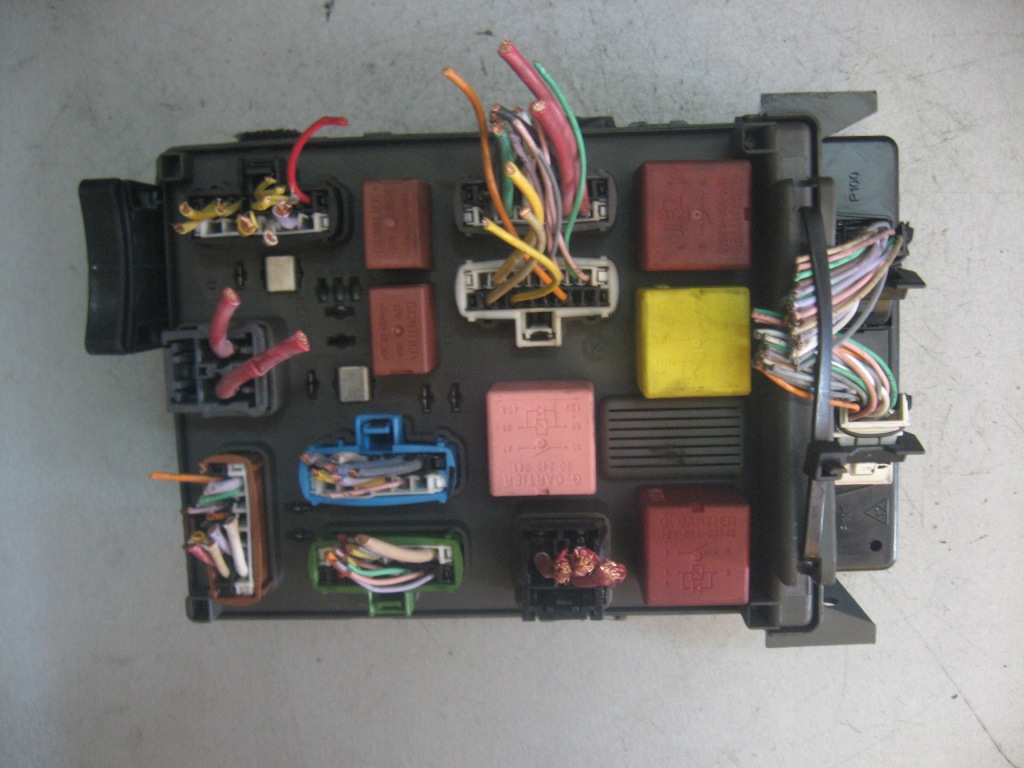 фото №3, Коробка модуль bsi espace iv 8200500347