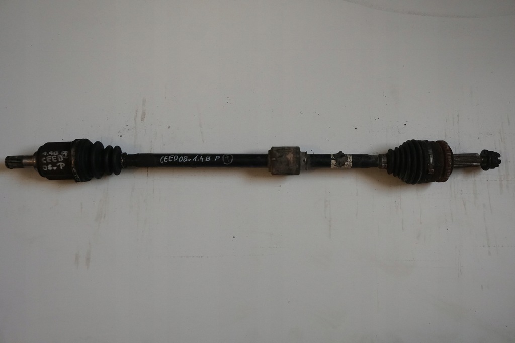 фото №1, Kia ceed i 2008r приводной вал правая шарнир 1.4 бензин