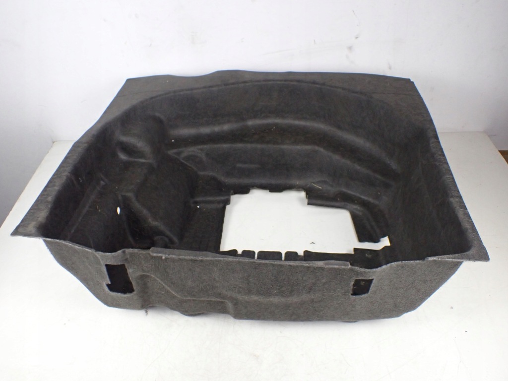 фото №1, Обшивка колеса запасного audi a5 8t 8t8863697b