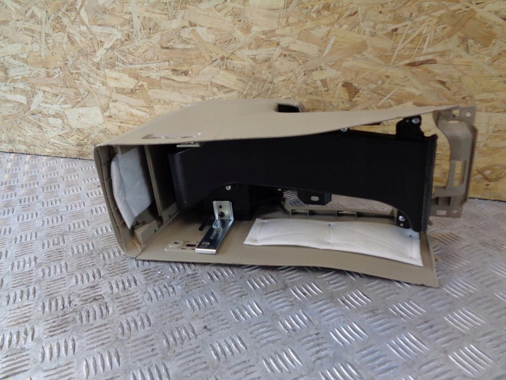 фото №10, Тунель середній підлокітник beż suzuki kizashi 09-