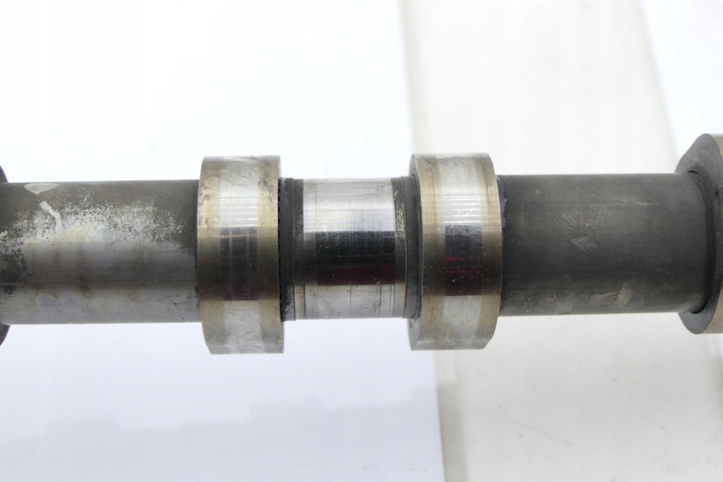 Вал розподільного валу випускний peugeot 308 ii 1.6 thp Оригінал