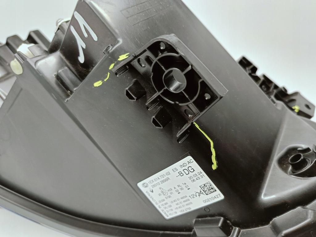 Renault trafic 3 рестайлинг  4 21- фара правый  перед led pure vision 260102899r Оригинал