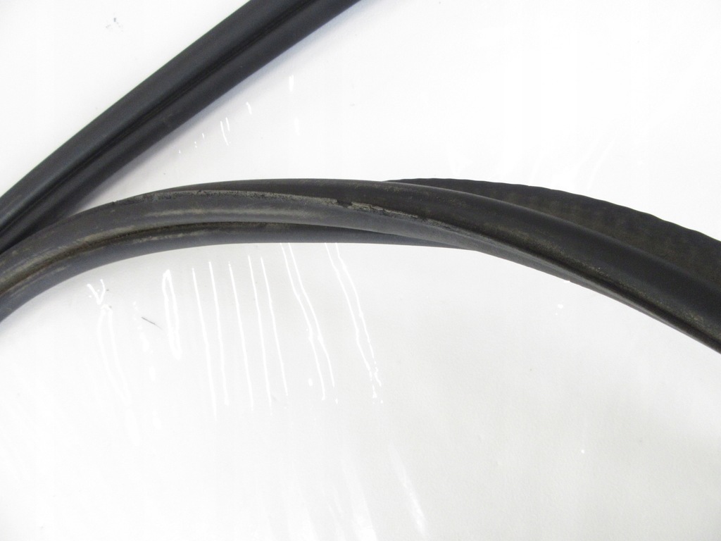 фото №9, Прокладка кришки багажника bmw e83 x3