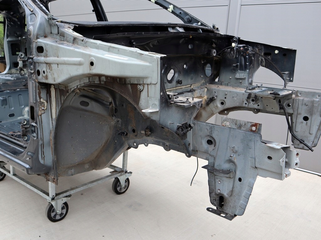 фото №1, Четверть лонжерон правая передняя dacia logan ii 12-20 r. tekna