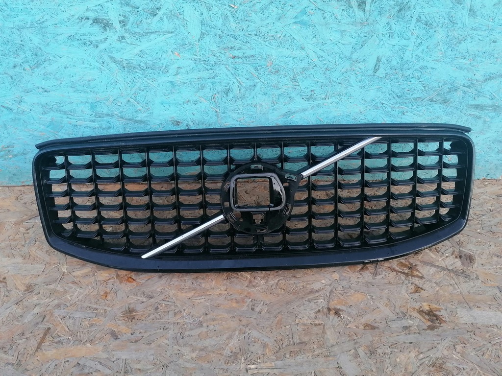 фото №1, Решётка радиатора решётка радиатора volvo xc60 xc 60 ii r diesing