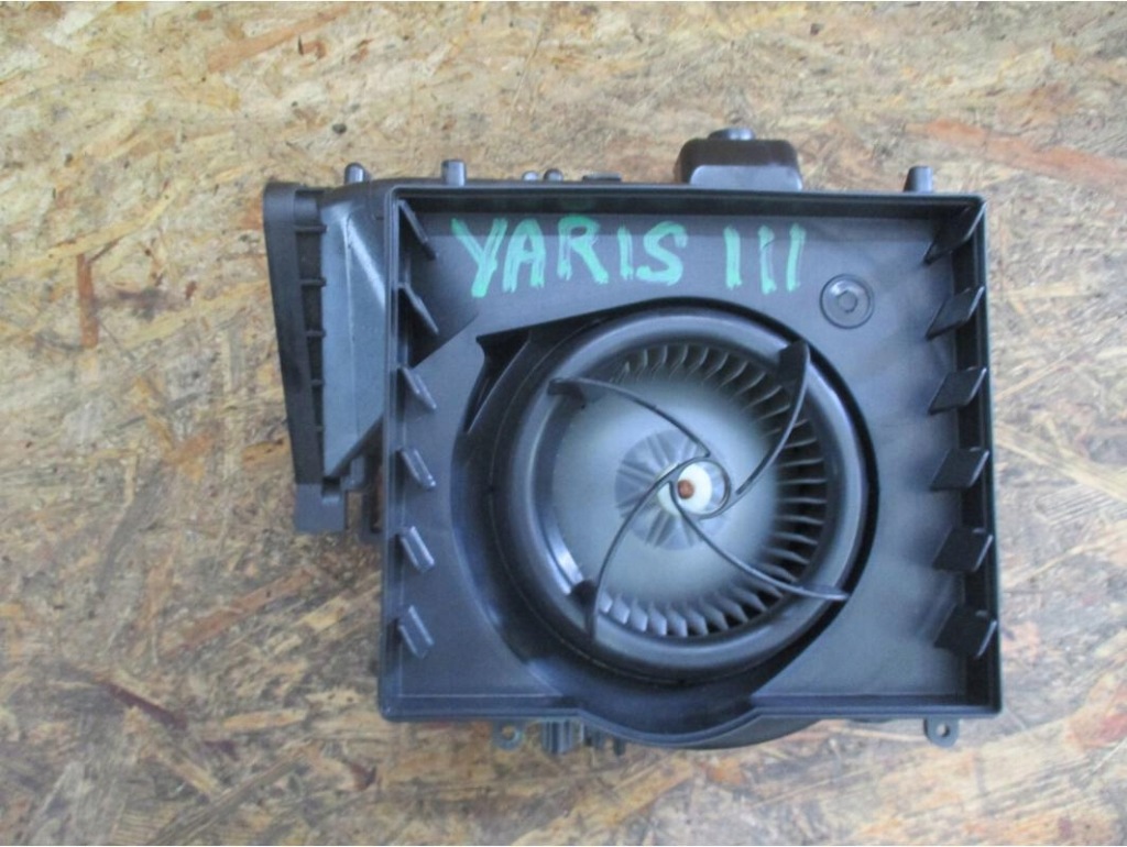 фото №1, Вентилятор воздуходувка отопитель toyota yaris iii гибрид