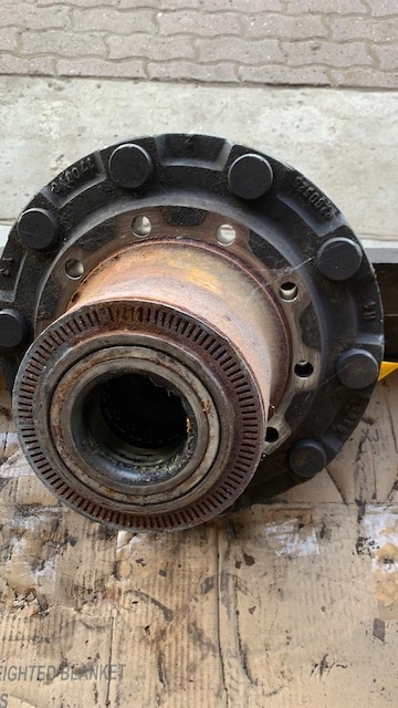 фото №3, Ступица колеса scania p g r t перед