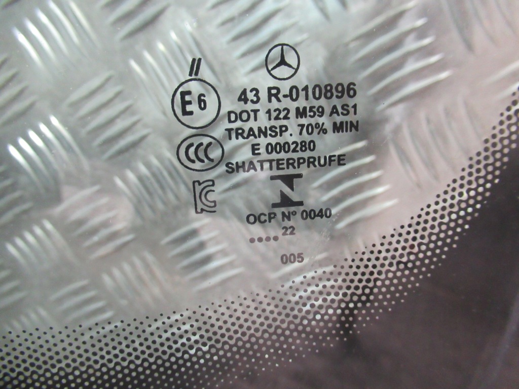 фото №4, Mercedes w206 c-klasa sedan скло перед передня 22rok as1