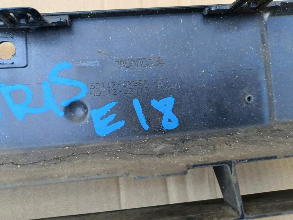 фото №10, Решётка бампера перед решётка радиатора передняя toyota auris e18 ii 13- 53112-02390