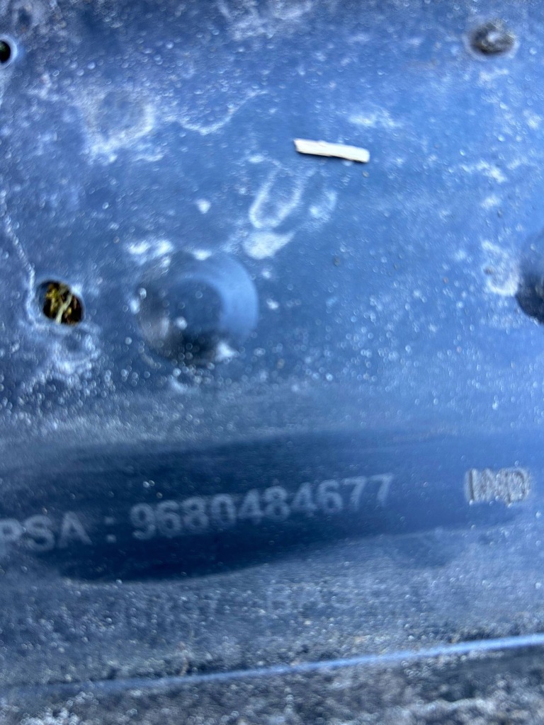 Peugeot 308 рестайлинг  07-13 бампер передний чёрный перед 9680484677 Недорого