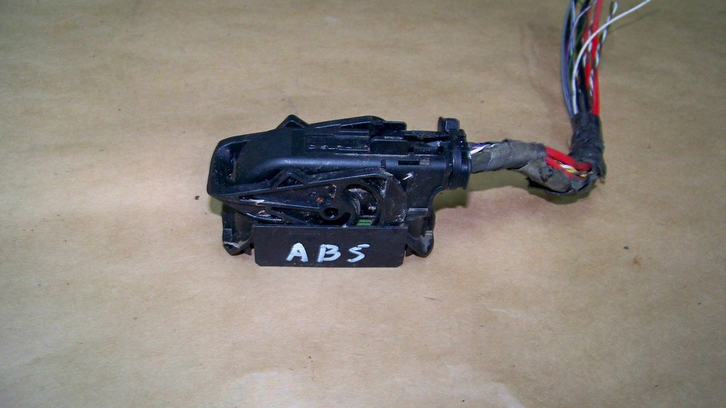 фото №1, Fiat panda ii 2 08r штекер насоса abs