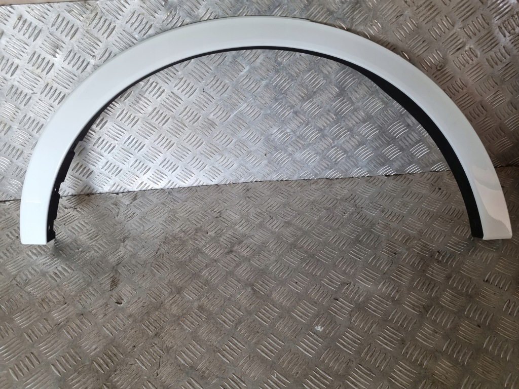 фото №2, Ford оригинальный номер lv4b-s286d02-bdw молдинг крыла