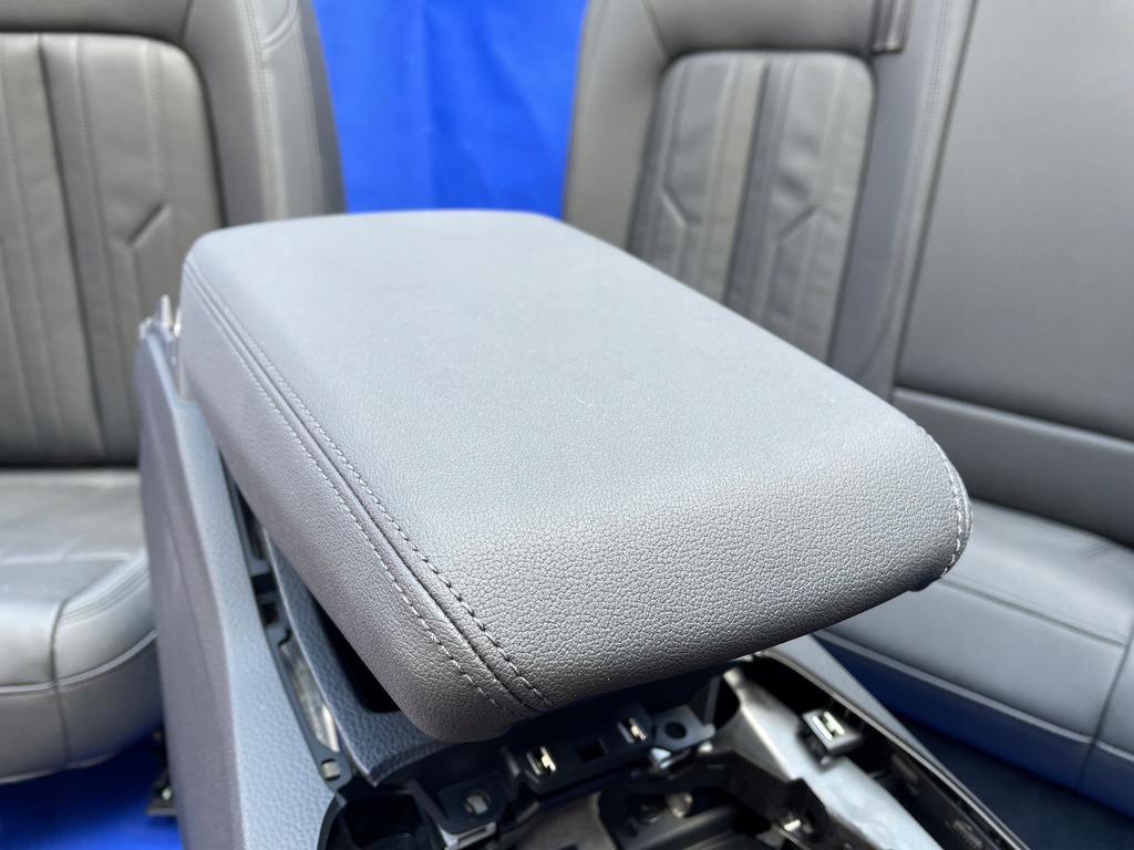 фото №13, Audi e-tron 55 quattro комплект сидений заднее сиденье туннель средний подогрев