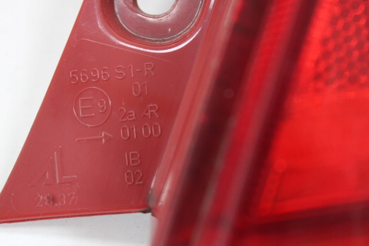 фото №2, Лампа задня права suzuki swift 5696 s1-r