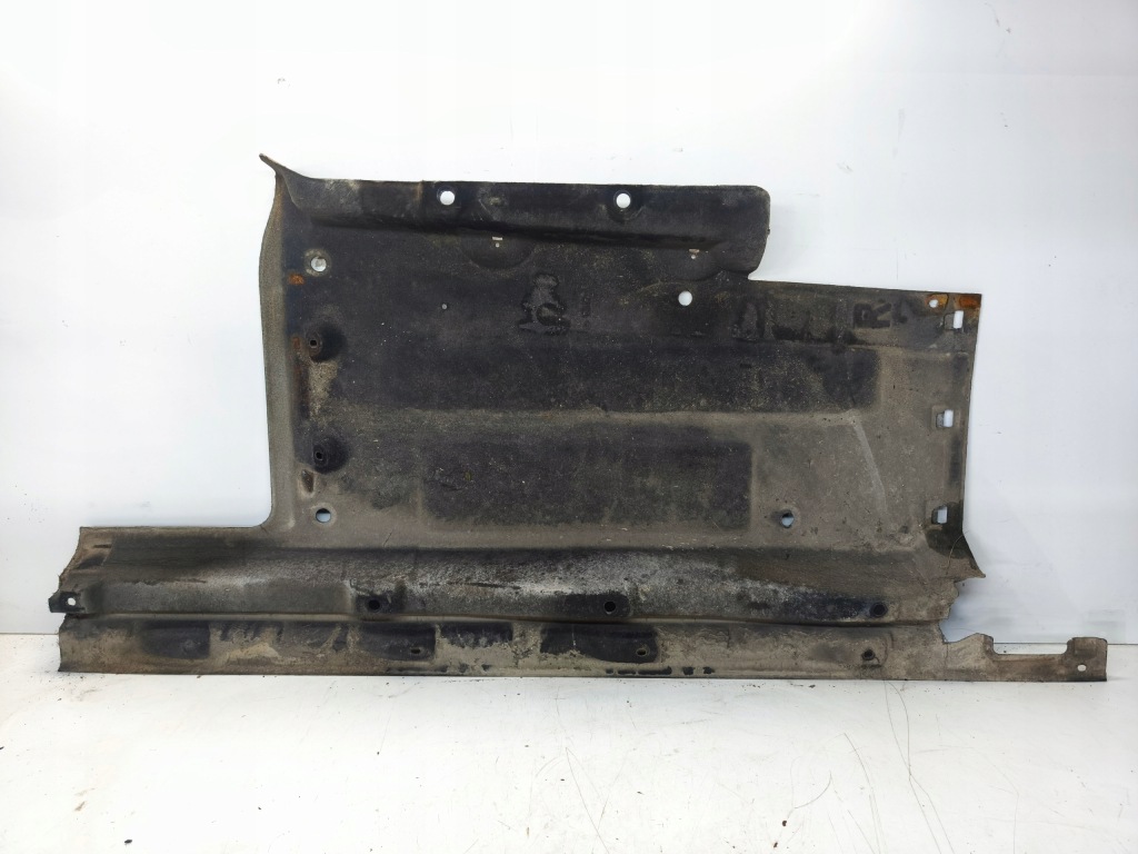 фото №5, Захист плита підвіска права велика audi q5 8r lift 8r0825208e