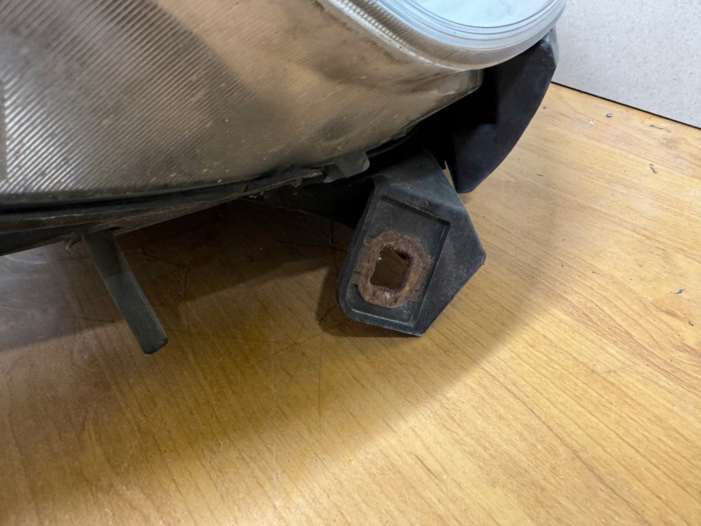 фото №12, Лампа передняя правая левая opel combo комплект eu cała ładna