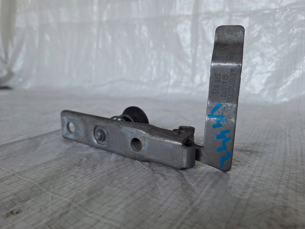 фото №9, Sprinter 906 засувка капот замок перед a9067500350