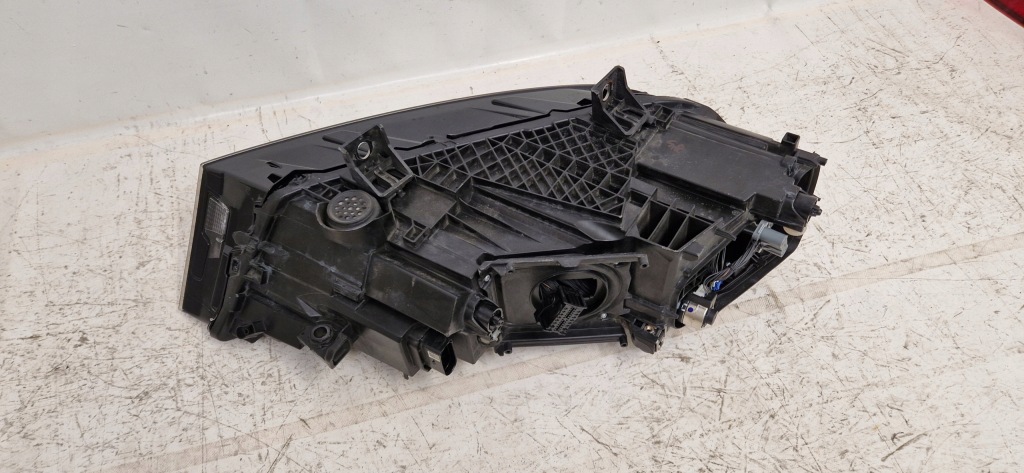 Купити Audi q7 2 2 4m0 matrix фара перед ліва 2015-2018r