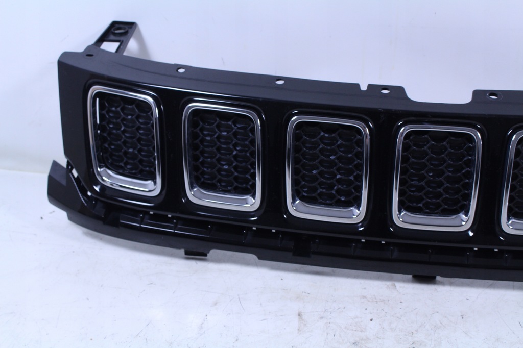 фото №2, Решётка радиатора решётка радиатора бампера перед jeep compass ii