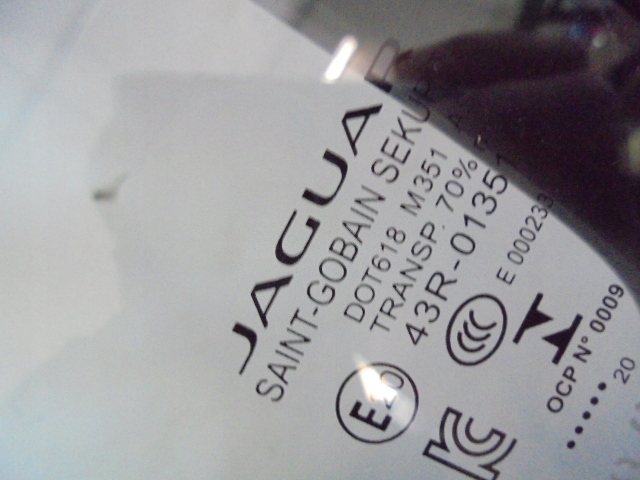 Дверь левый задняя полный jaguar e-pace santorini с Разборки