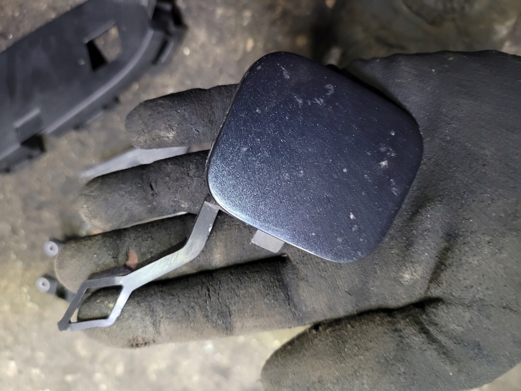 фото №1, Sandero stepway iii заглушка фаркоп перед 511801210r