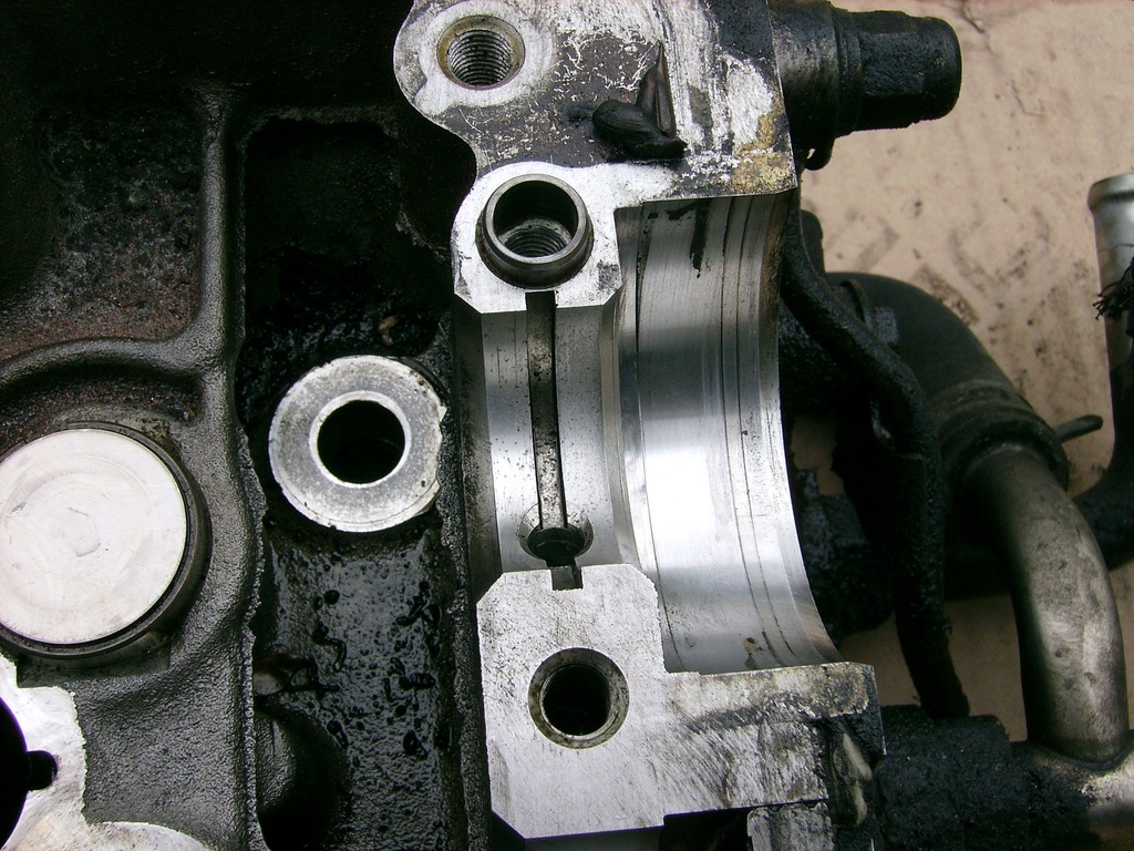 фото №13, Головка двигателя toyota avensis verso 01-03r 2.0 d4d 116km 1cd