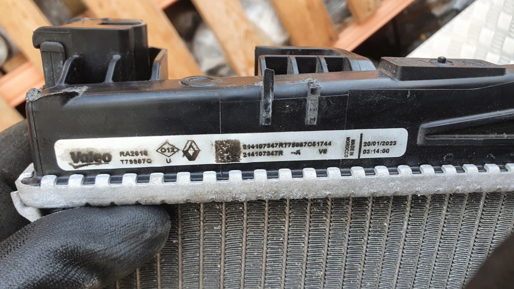 Радіатор води dacia sandero 3 stepway 1.0 tce Зі Шроту