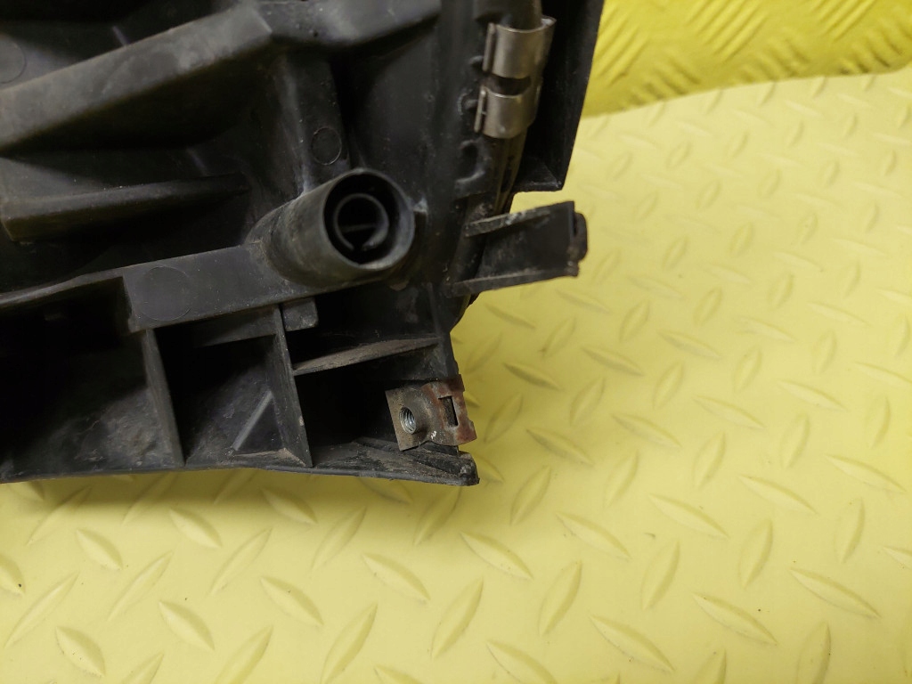 фото №7, Volvo xc70 лампа правый перед 89006871