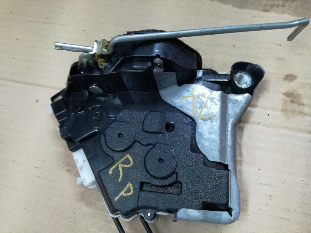 фото №1, Subaru xv 2011 - 2017 rok замок двері правий перед