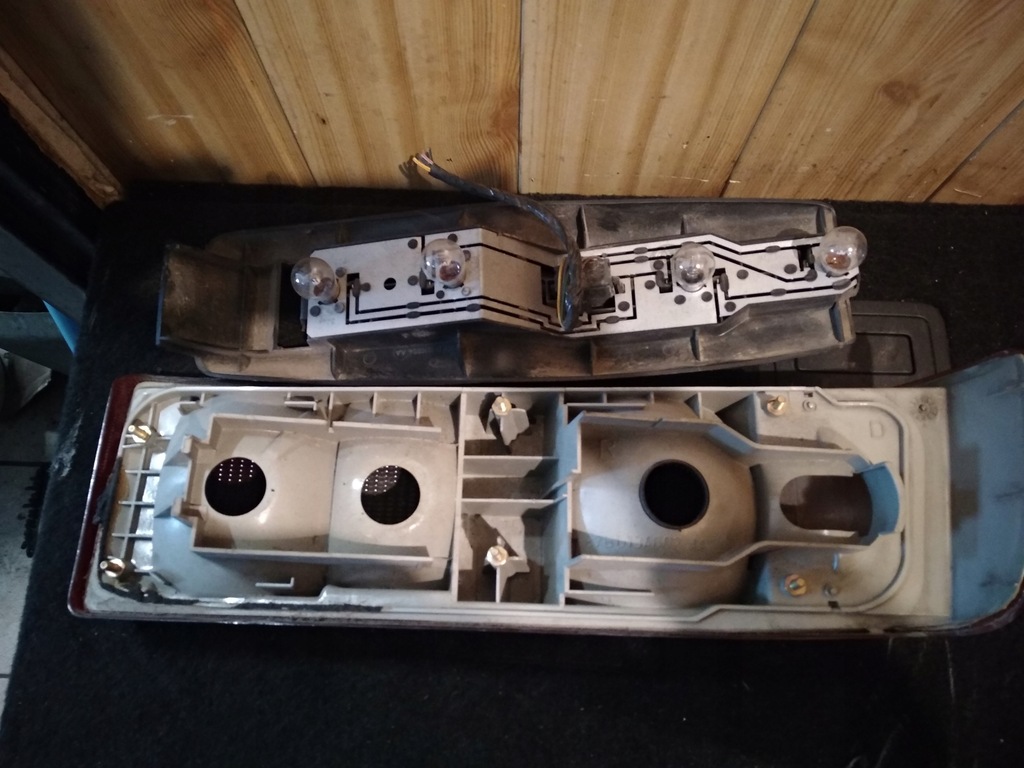 фото №9, Лампа задняя правая задняя ford sierra 87bg13a602aa