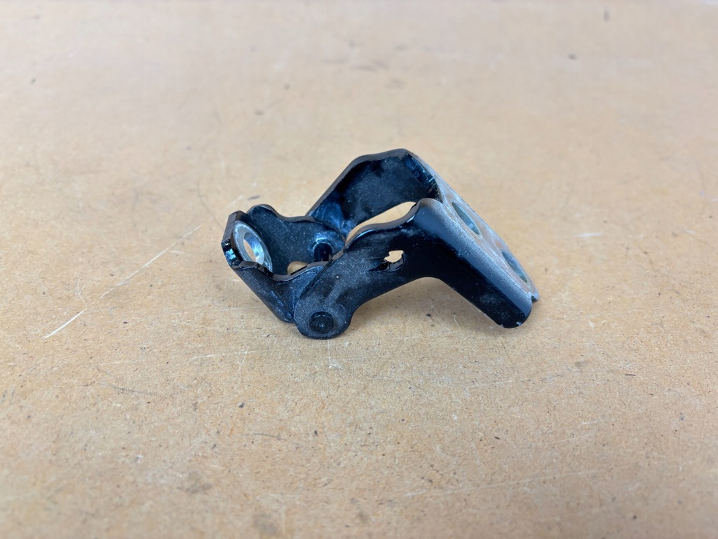 фото №2, Петля двері правий задня renault megane iv 4