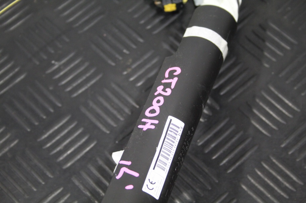 фото №2, Шторка безопасности левая lexus ct200h