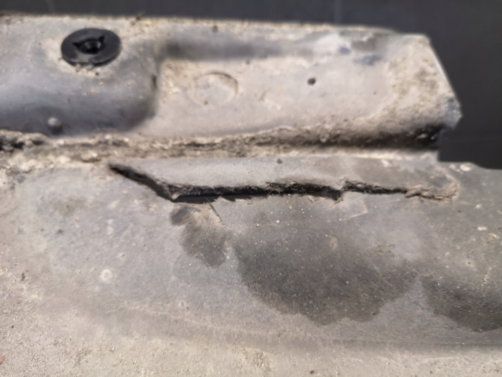 фото №13, Защита подвеска левая audi a6 c6 4f0825215c