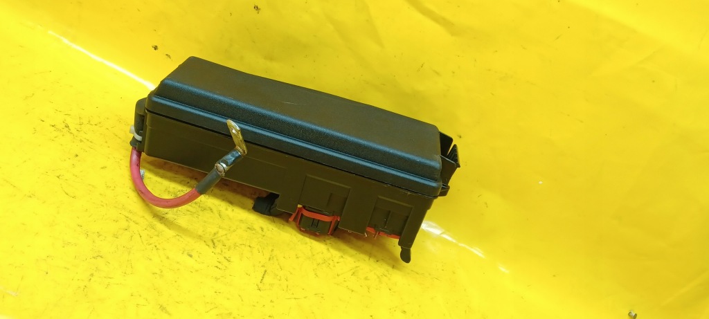 Коробка запобіжників vectra c 1,8b 13170900 Київ