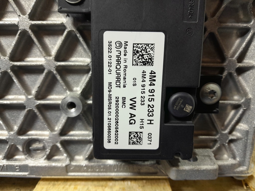 фото №12, Audi q7 ii 4m tfsi 3.0 аккумулятор аккумулятор 48ah 17970 wh 4m0915099c