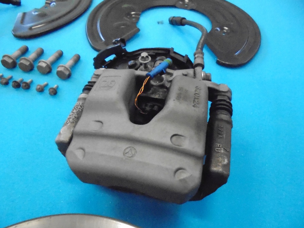 фото №12, Mercedes c klasa w206 amg суппорты тормозные диски комплект