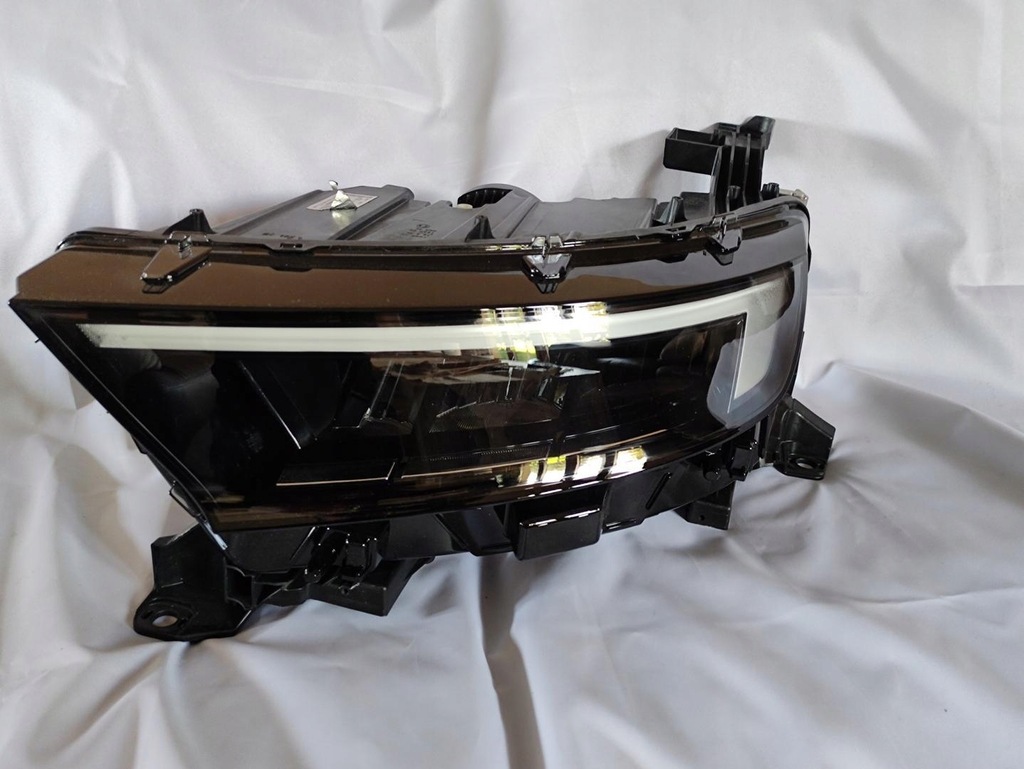 фото №1, Лампа full led левый перед opel mokka b 9834008280