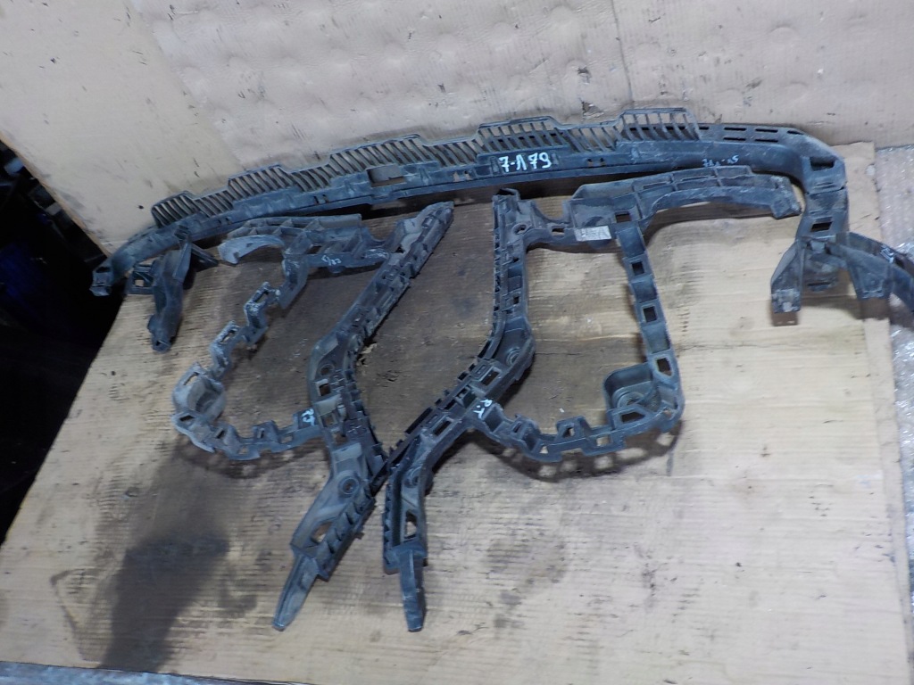 фото №1, Vw golf vii напрямна бампера заднього комплект