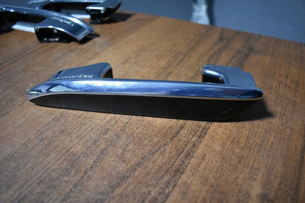 фото №1, Ручка дверь задняя левая keyless mercedes w192 w214 w223 w294 w295 3pin 1