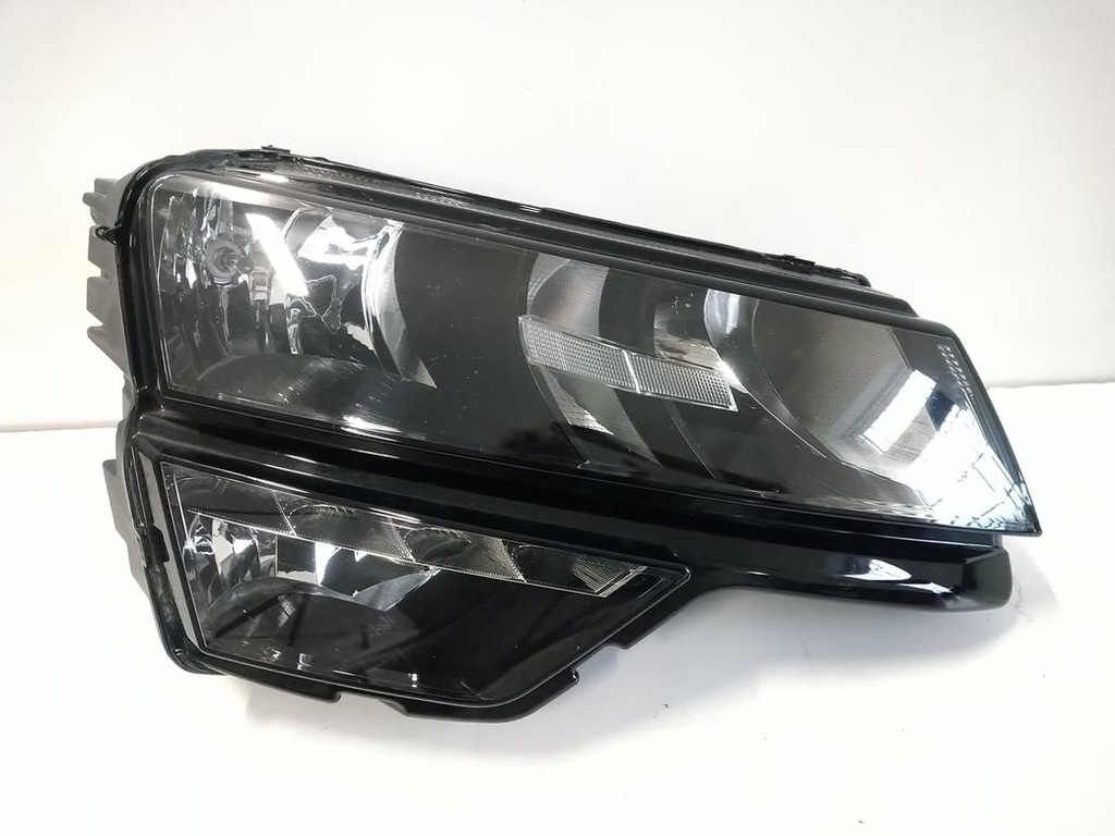 фото №1, Лампа передня перед права skoda karoq