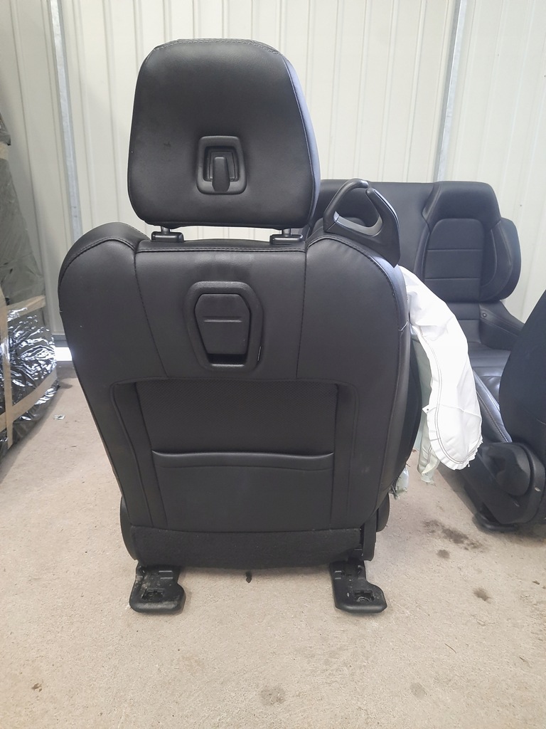 фото №10, Ford mustang 15- сиденья заднее сиденье cabrio кожа usa