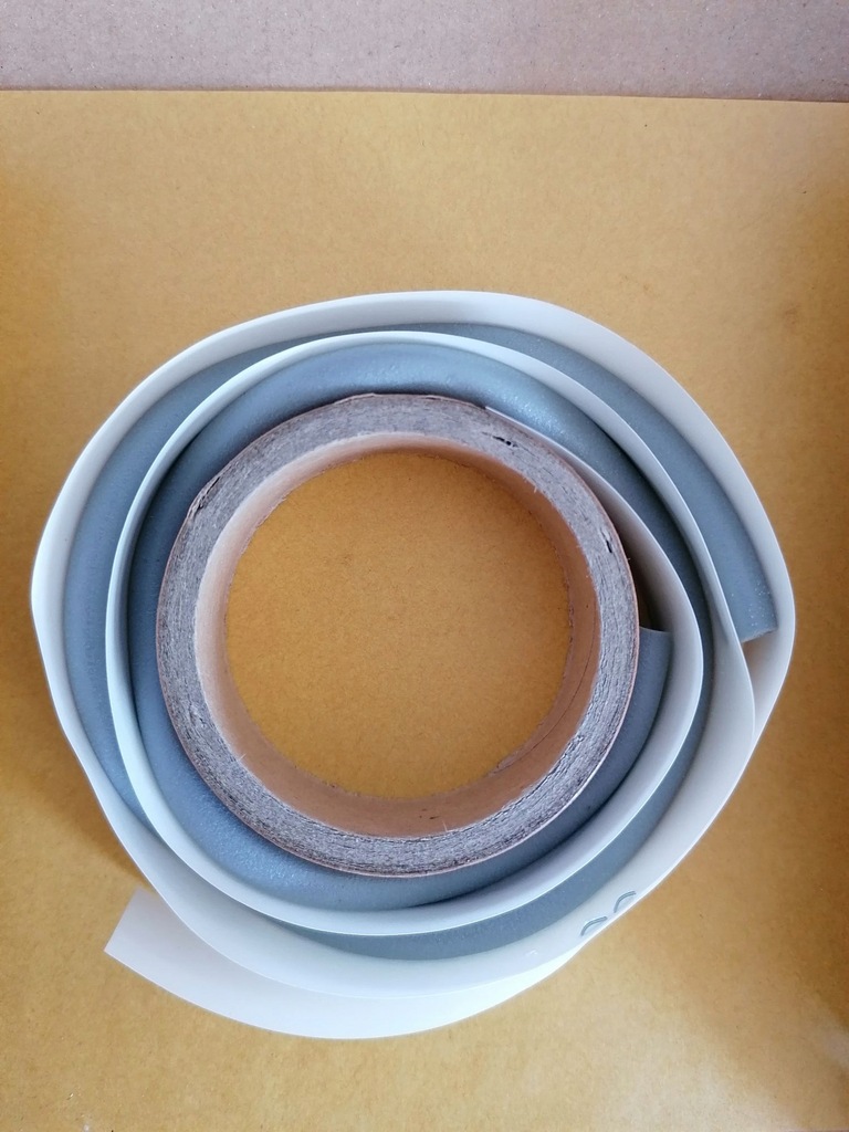 фото №1, Прокладка світло денні toyota 8143712010