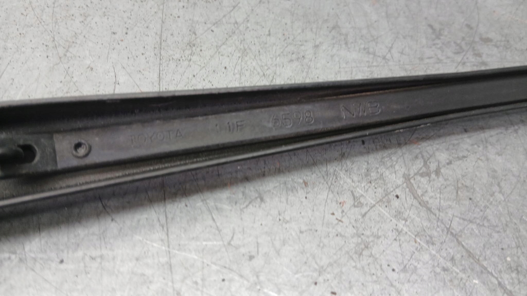 фото №5, Рычаг дворники правое toyota avensis ii t25 kombi 6598